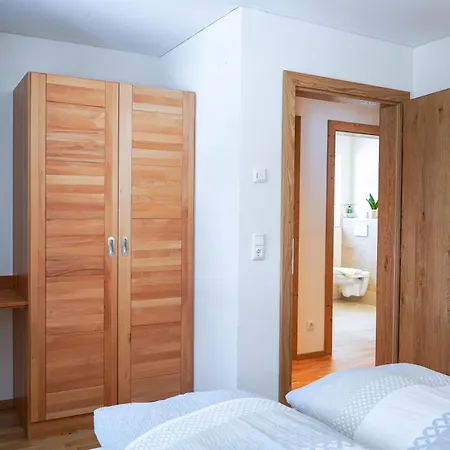 Haus Gosta Апартаменты Гашум